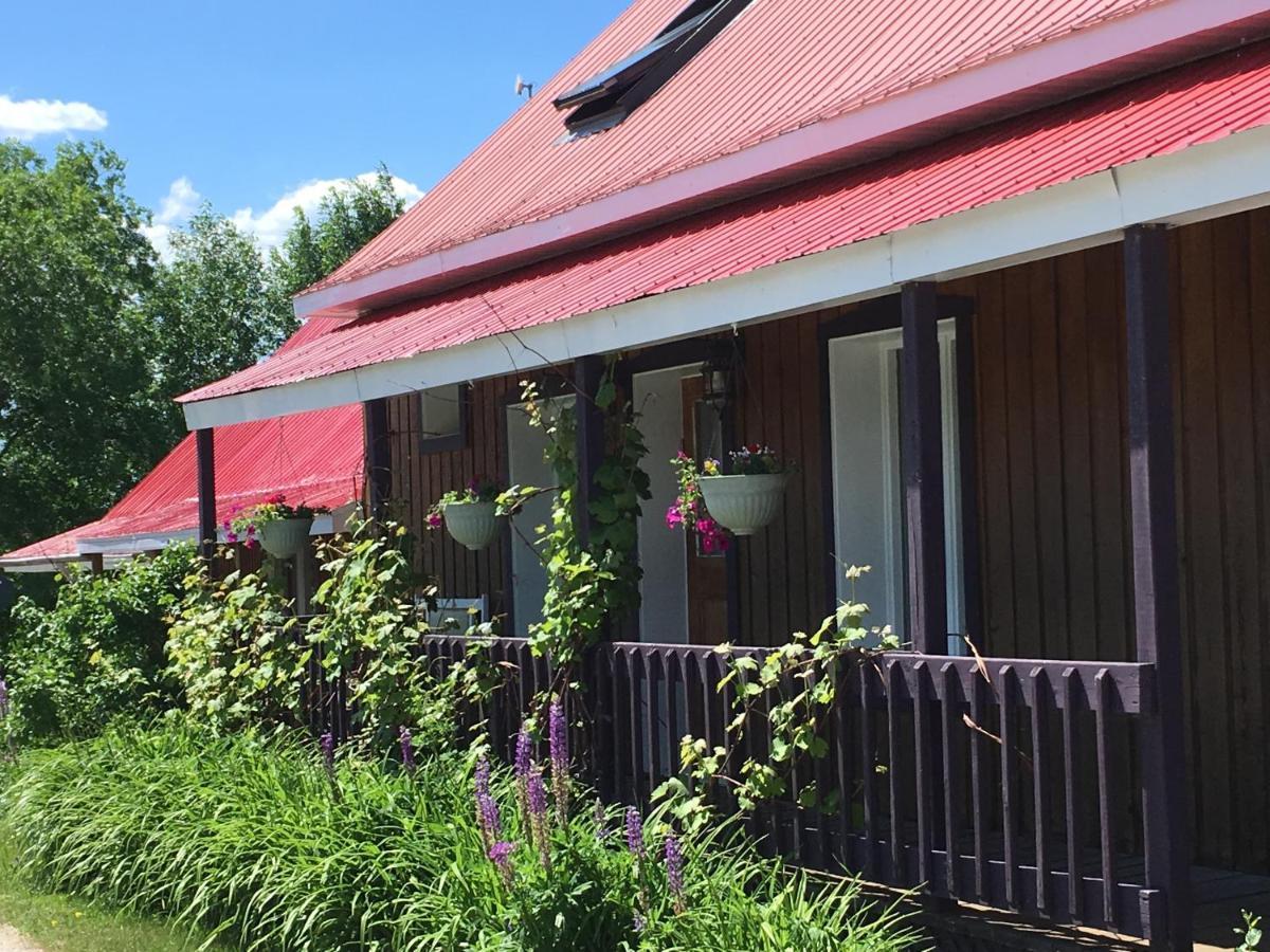 茄子住宿加早餐旅馆 Saint Hilarion 外观 照片